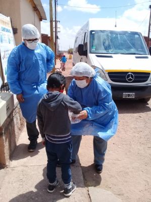 与外地医院相助，，，，，，，，开展康健预防检测